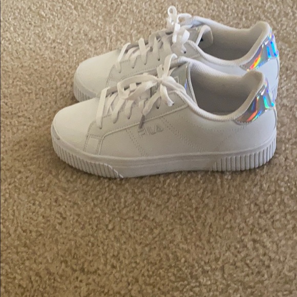 Filas - Picture 2 of 6